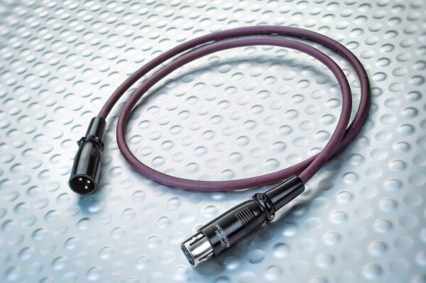 DH LABS D-110 AES/EBU BaL. Digital Cable - 1.0M