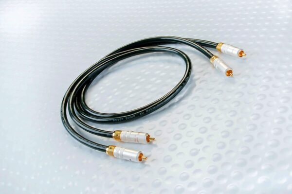 DH LABS AIR MATRIX Interconnect - Pair -RCA